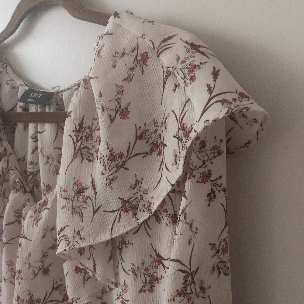 VICI RUFFLED BLOUSE - Picture 5 of 6